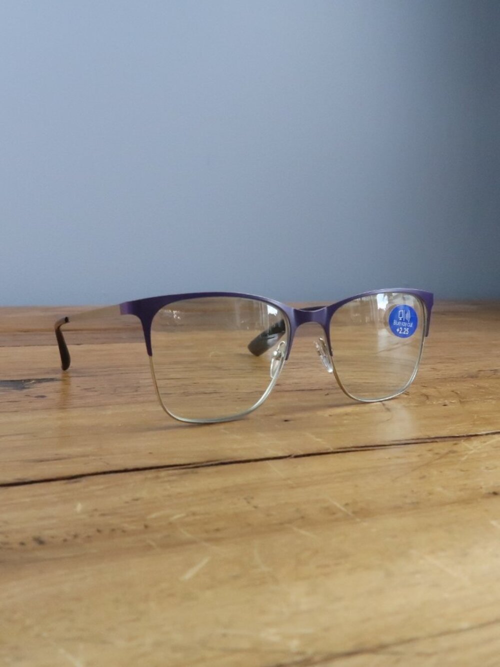 RETRO TRENDY PURPLE & GOLD READER GLASSES +2.25 NWT